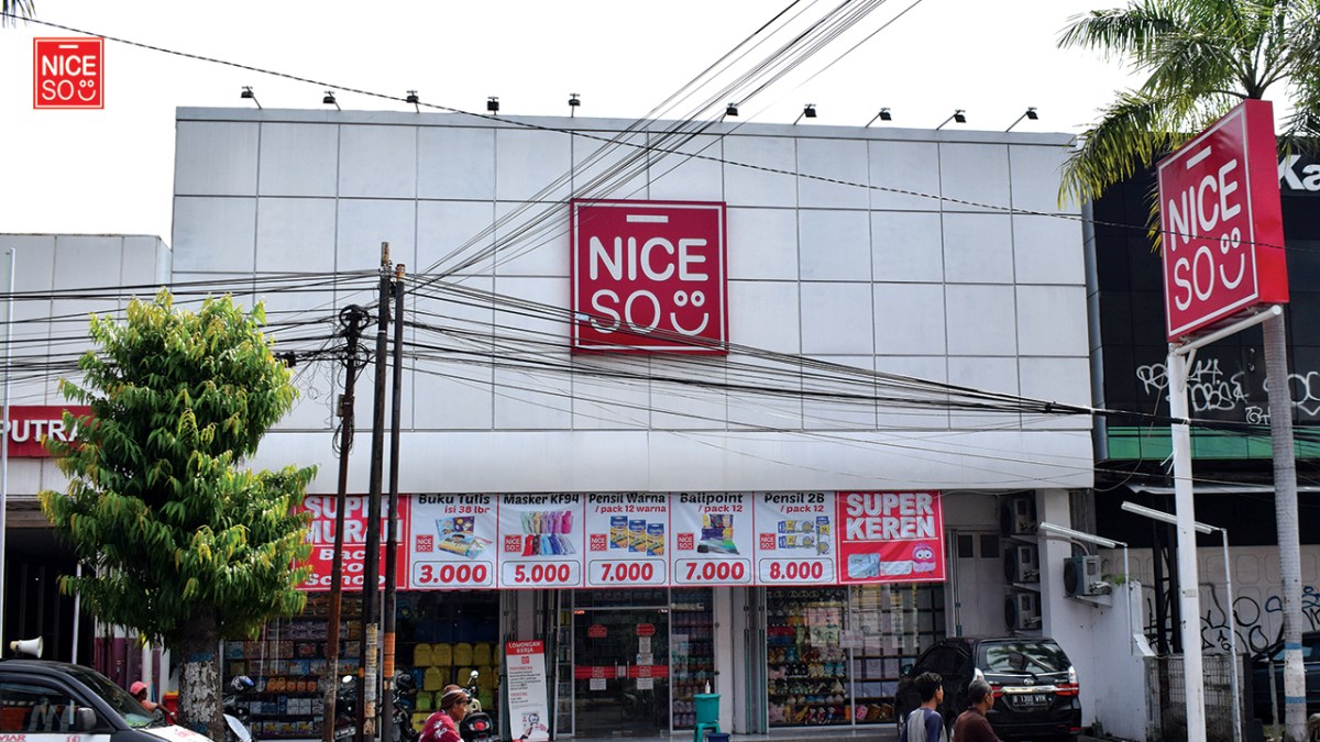 Pasar terdekat dari lokasi saya sekarang