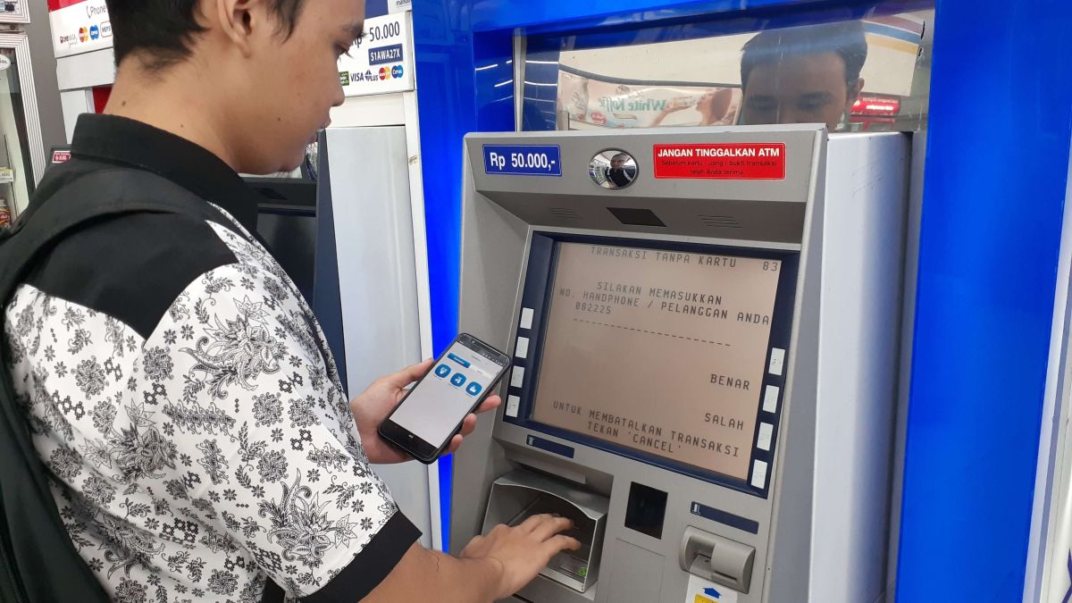 Cara mengambil uang di atm bri
